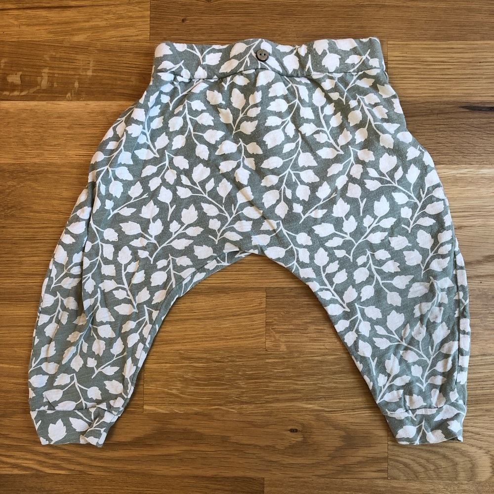 Pants 6-12 months